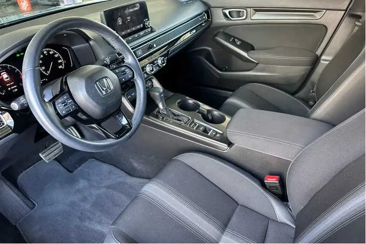 $27981 : Honda Civic 2025 Sport 4dr S image 10