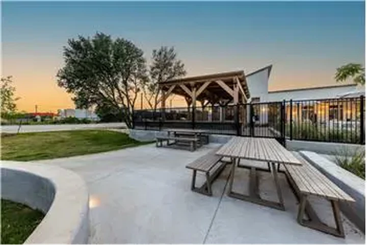 $1645 : Rental property with 2 bedro image 10