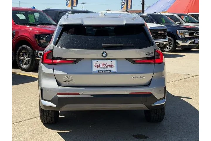 $29897 : BMW X1 2023 AWD xDrive28i 4d image 8