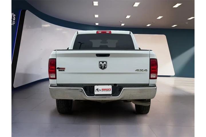 $29797 : Ram 1500 Classic 2023 4x4 SL image 4