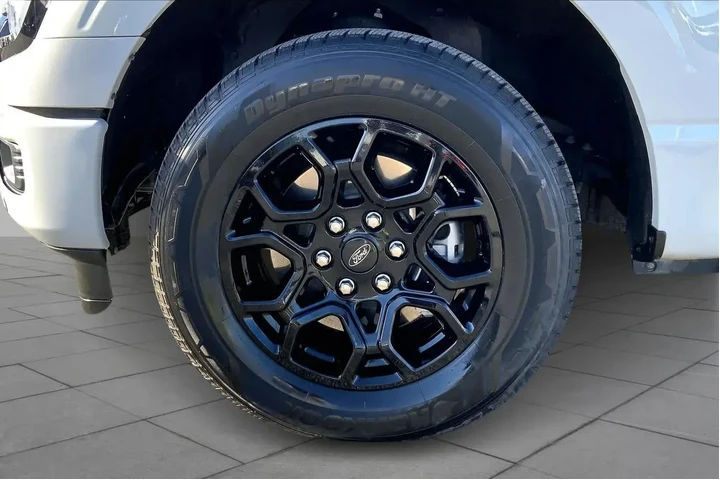 $39655 : Ford F-150 2024 4x2 XLT 4dr image 10