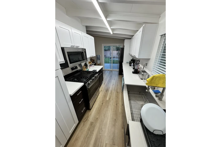 $1700 : Se renta el Master de una casa image 9