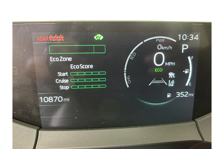 $32000 : 2024 Prius XLE image 3