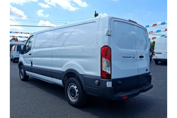 $19400 : 2015 Transit 150 Van Low Roof image 4