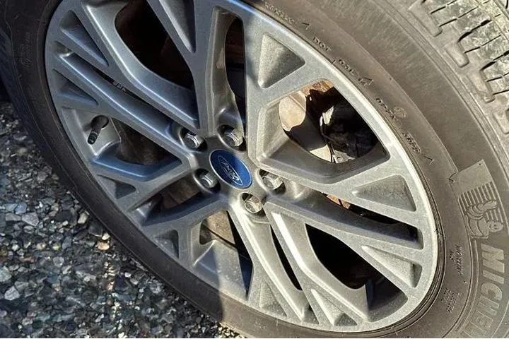 $23962 : Ford Escape 2022 AWD SEL 4dr image 4