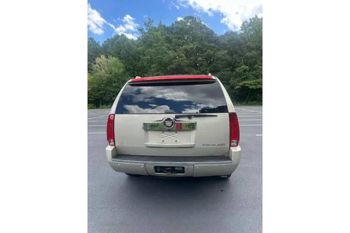$7999 : 2013 Escalade Luxury image 5