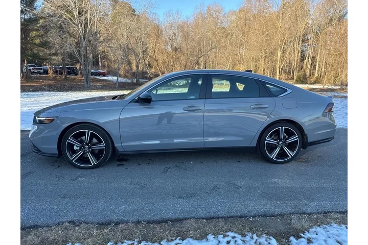 $30277 : Honda Accord Hybrid 2025 Spo image 7