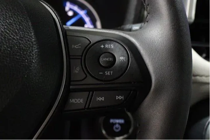 $39989 : Toyota RAV4 Hybrid 2025 AWD image 10