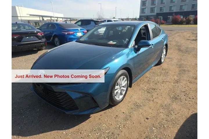 $33900 : Toyota Camry 2026 LE 4dr Sed image 3