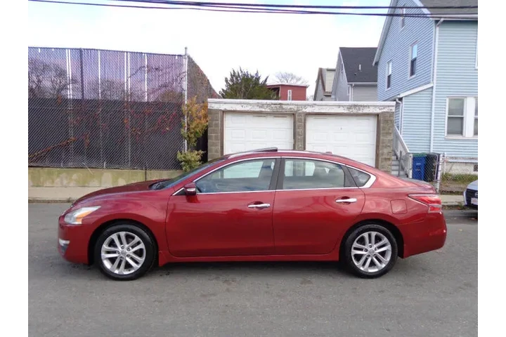 $7450 : 2014 Altima 2.5 SL image 6