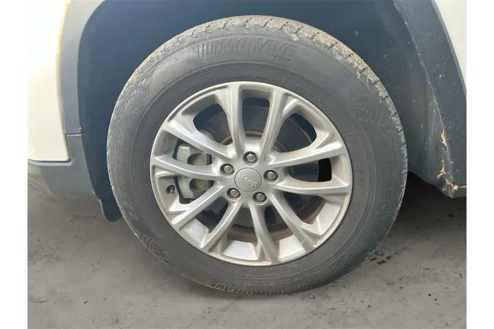 $16971 : Jeep Cherokee 2019 4x4 Latit image 9