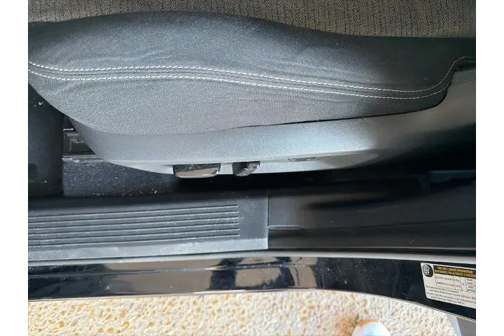 $19352 : Nissan Rogue 2021 SV 4dr Cro image 9