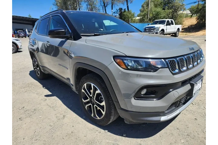$18995 : Jeep Compass 2023 4x4 Limite image 8