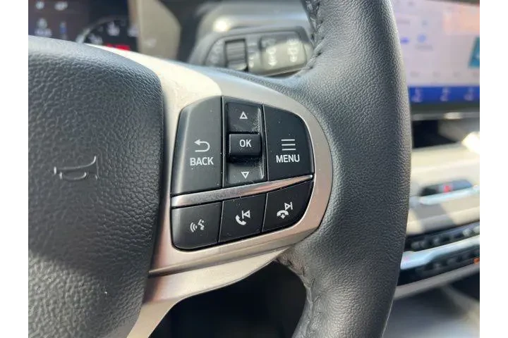 $33064 : Ford Explorer 2023 AWD XLT 4 image 10