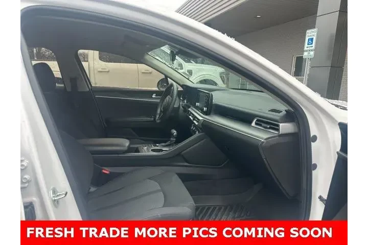 $23195 : Kia K5 2023 LXS 4dr Sedan image 5