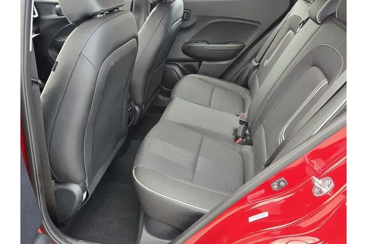 $21796 : Hyundai VENUE 2025 Limited 4 image 8