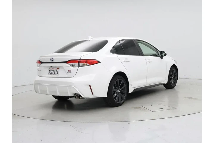 $26998 : Toyota Corolla Hybrid 2025 S image 8