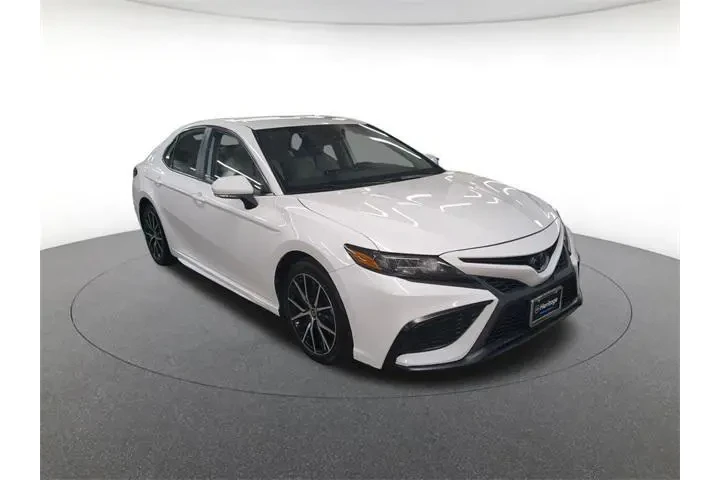 $18300 : Toyota Camry 2022 SE 4dr Sed image 3