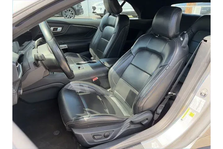 $29400 : Ford Mustang 2024 EcoBoost 2 image 10