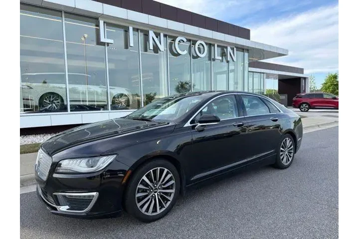 $15548 : Lincoln MKZ 2018 Premiere 4d image 1