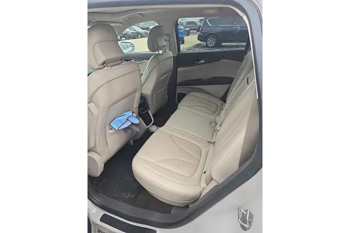 $23184 : Lincoln Nautilus 2019 AWD Re image 6