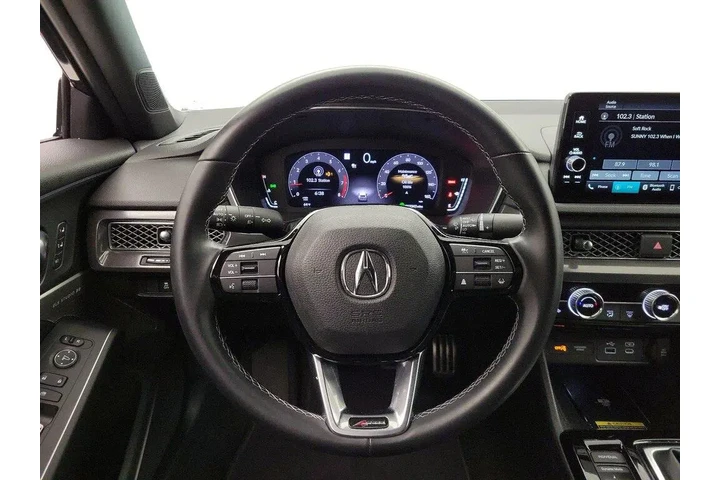 $30998 : Acura Integra 2023 4dr Liftb image 10