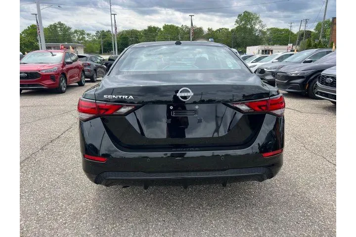 $20615 : Nissan Sentra 2025 SV 4dr Se image 5