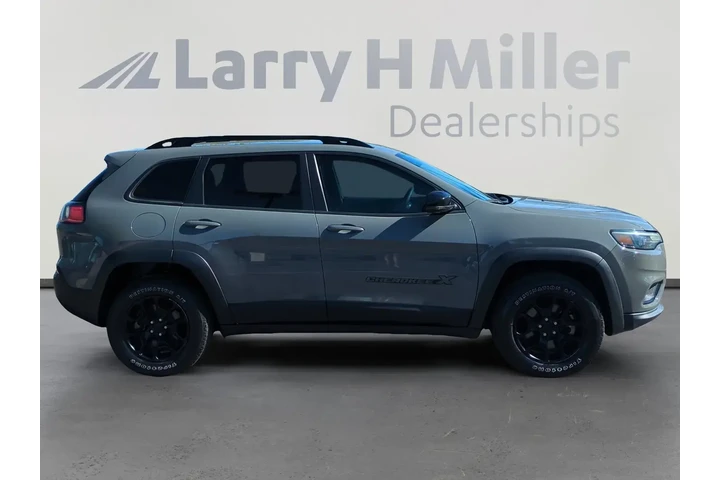 $17995 : Jeep Cherokee 2022 4x4 X 4dr image 6