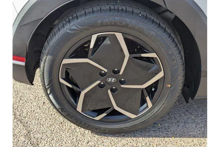 $29990 : Hyundai IONIQ 5 2024 AWD SEL image 10