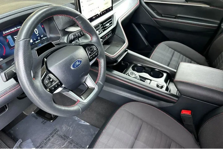 $36699 : Ford Explorer 2025 AWD ST-Li image 4