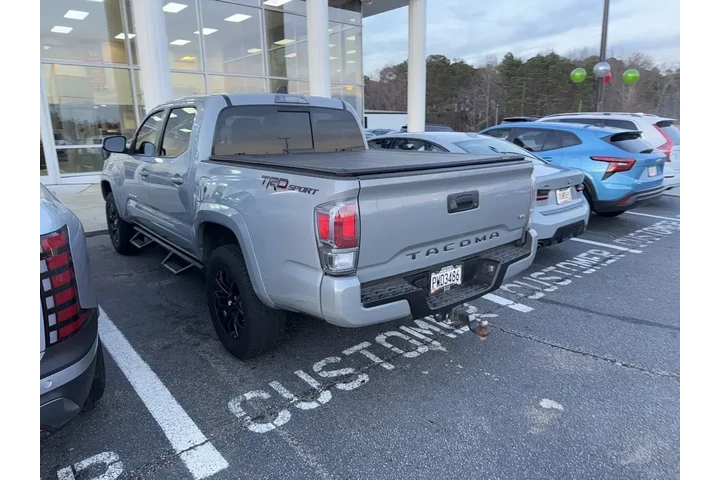 $30991 : Toyota Tacoma 2020 4x2 TRD S image 8