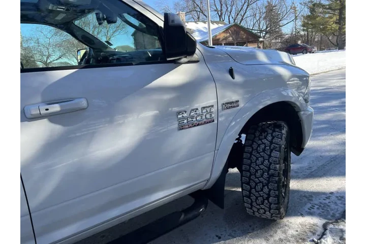 $28991 : 2018 RAM 3500 Laramie image 10