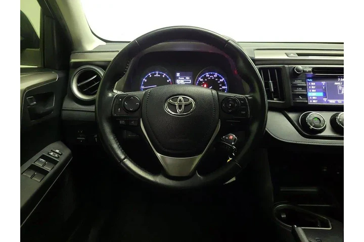 $16998 : Toyota RAV4 2018 LE 4dr SUV image 10
