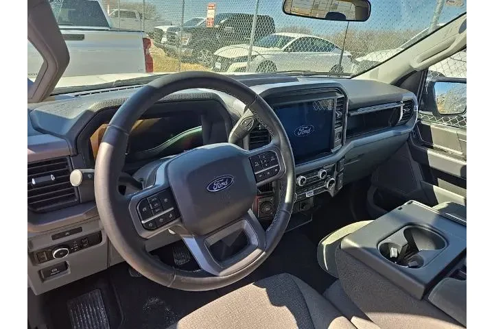 $38729 : Ford F-150 2025 4x4 XLT 4dr image 6