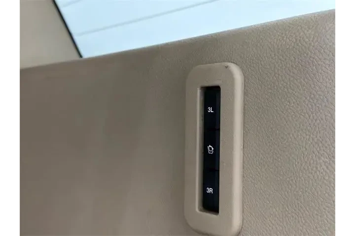 $21750 : Lincoln Navigator 2016 4x4 R image 10