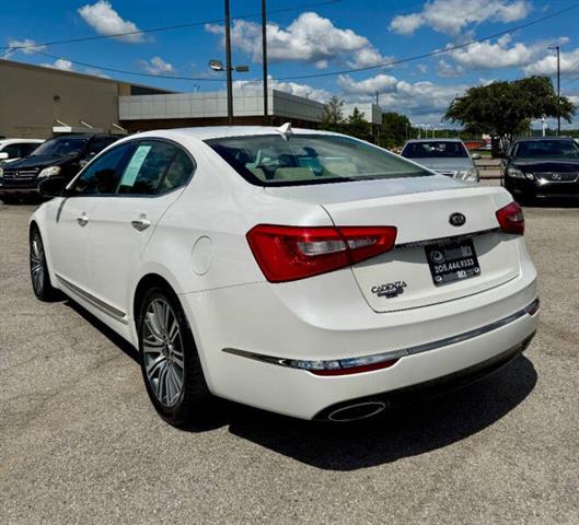 $8900 : 2016 Cadenza image 7