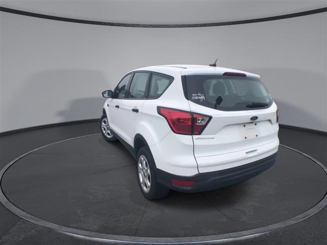 $12900 : PRE-OWNED 2019 FORD ESCAPE S image 7