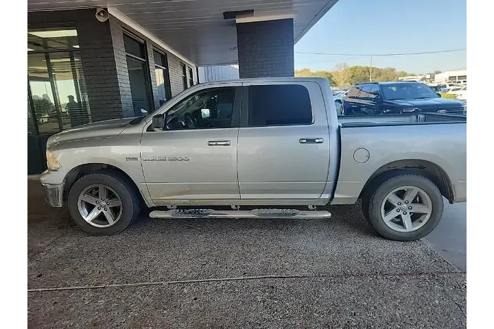 Ram 1500 2012 4x2 SLT 4dr Cr image 1