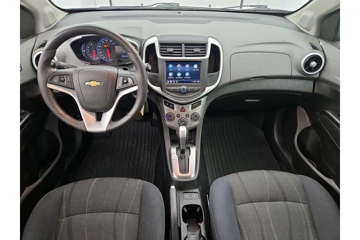 $13599 : Chevrolet Sonic 2018 LT Auto image 9
