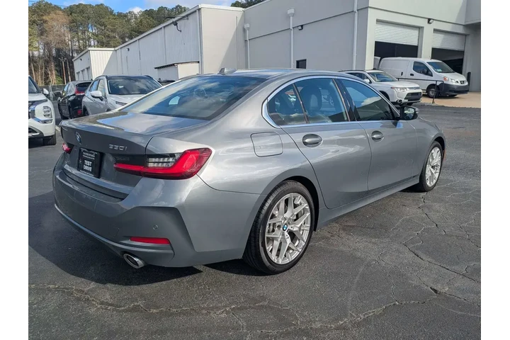 $36997 : BMW 3 Series 2025 330i 4dr S image 2