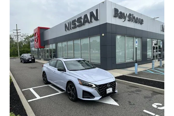 $21779 : Nissan Altima 2024 2.5 SR 4d image 4