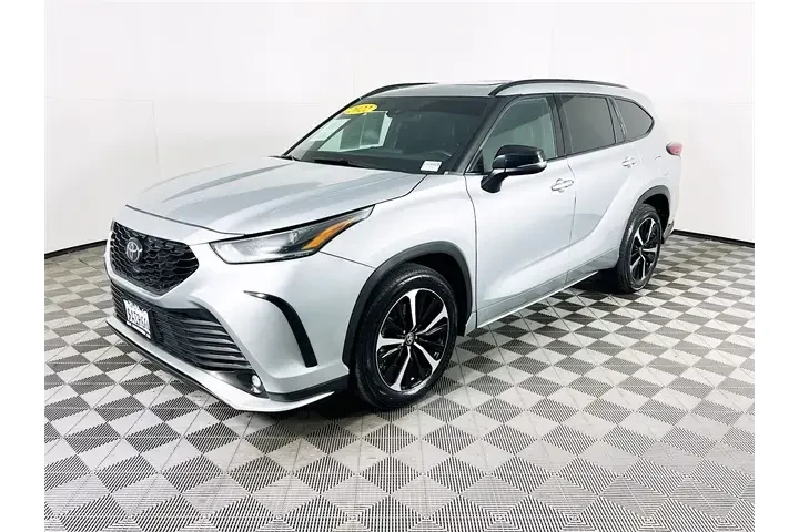 $35500 : Toyota Highlander 2022 AWD X image 3