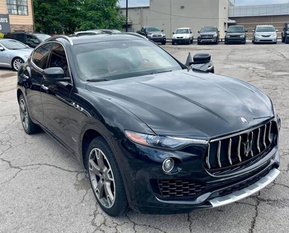 $23900 : 2018 Levante GranLusso image 7