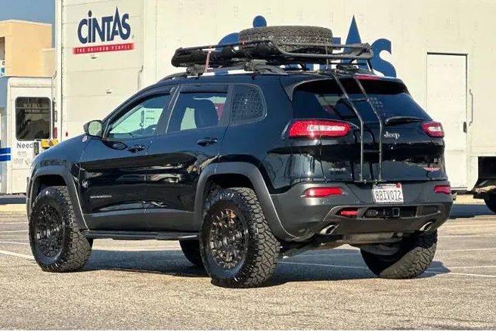 $14000 : Jeep Cherokee 2018 4x4 Trail image 6