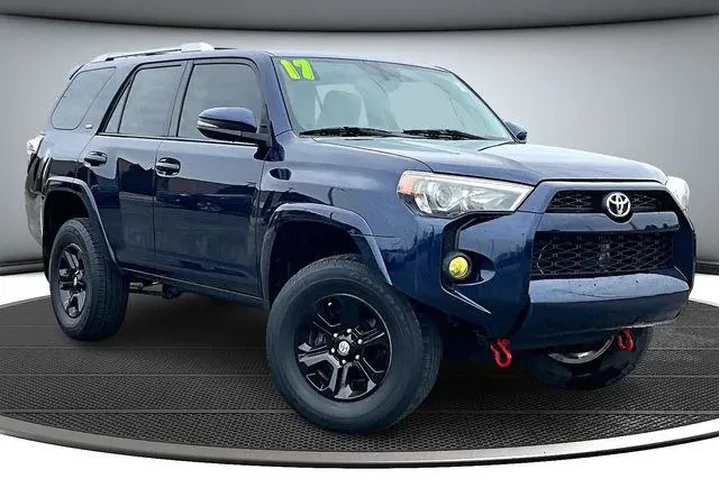 $24000 : Toyota 4Runner 2017 4x4 SR5 image 3
