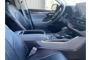 $36999 : Toyota Highlander 2023 L 4dr thumbnail