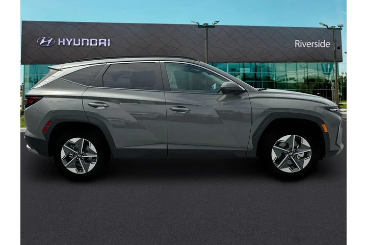 $25991 : Hyundai TUCSON 2025 SEL 4dr image 9