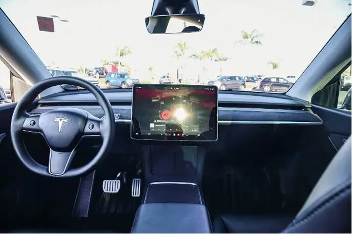 $29995 : Tesla Model Y 2022 AWD Perfo image 10