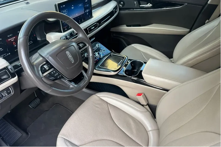 $33900 : Lincoln Nautilus 2022 Reserv image 9