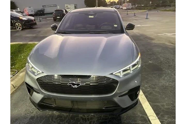 $29997 : Ford Mustang Mach-E 2022 AWD image 2